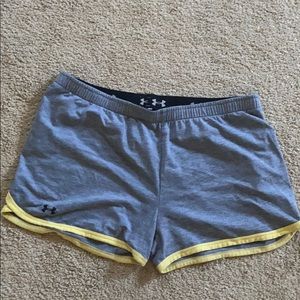 🌴Under Armour Active Shorts